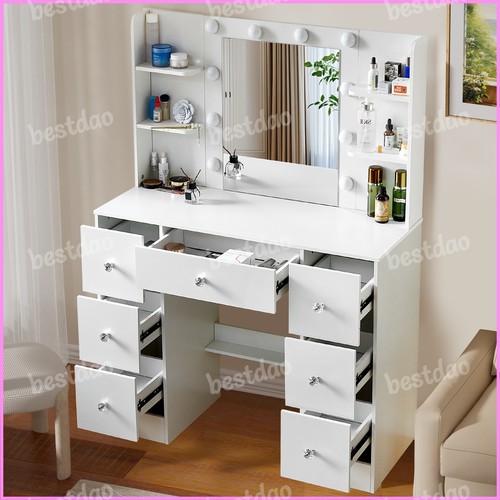 White dressing table with - dressing,